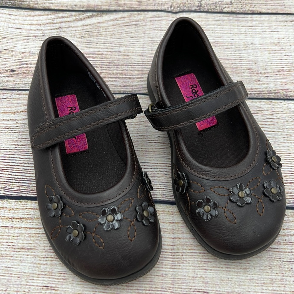 Brown Maryjanes with flowers Sz 7 EUC
